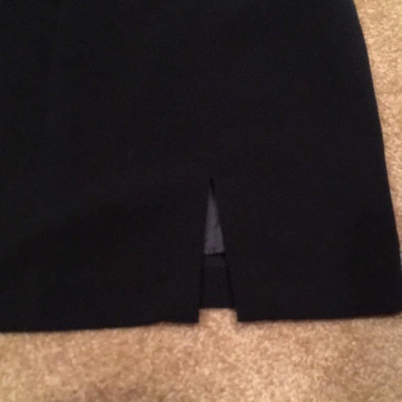 dressbarn Skirt - Picture 2 of 6